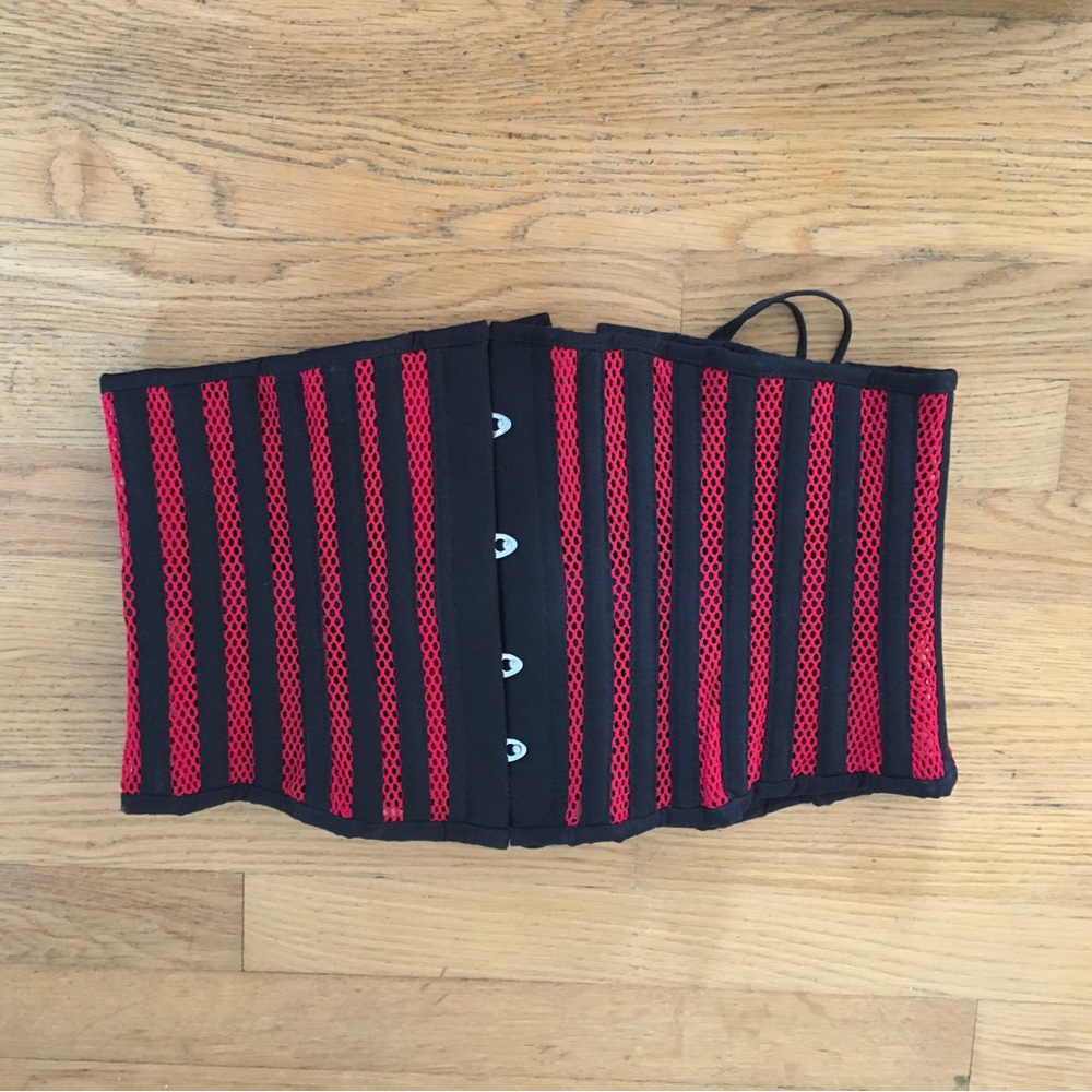 Orchard Corset Steel-Boned Underbust Mesh Corset